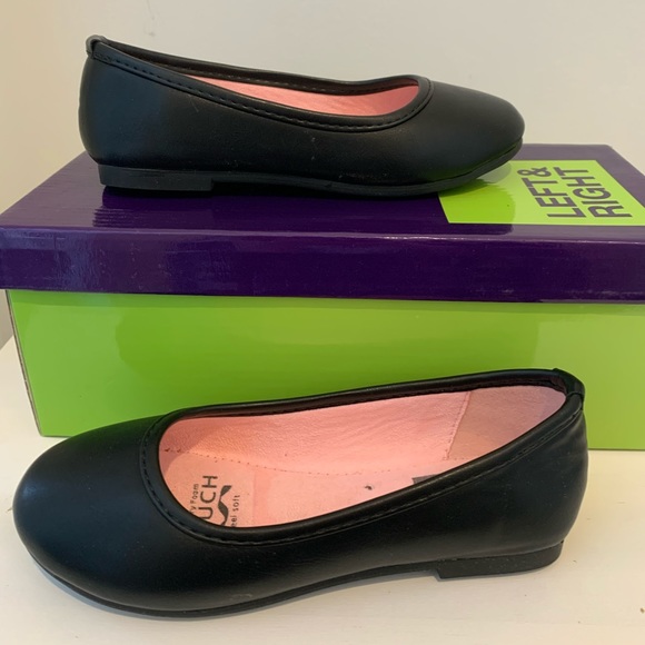 Left & Right girls/toddler black dress shoes. Size 9. - Picture 3 of 7